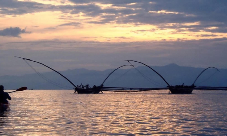 Lake Shakani - Bird-watching, Fishing & Nature Adventures in Akagera