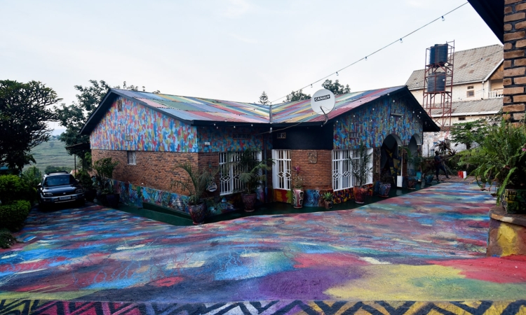 Niyo Art Gallery - Empowering Youth Through Art in Rwanda