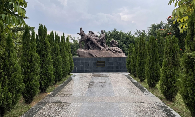 Visit the Campaign Against Genocide Museum in Kigali